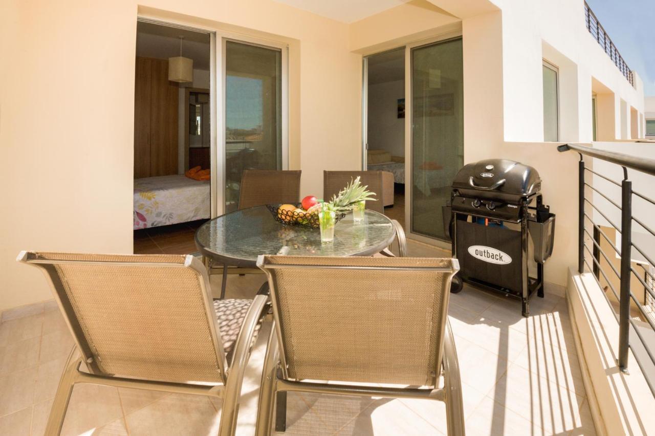 פאראלימני Seabreeze Apartment 200M Away From The Sea מראה חיצוני תמונה