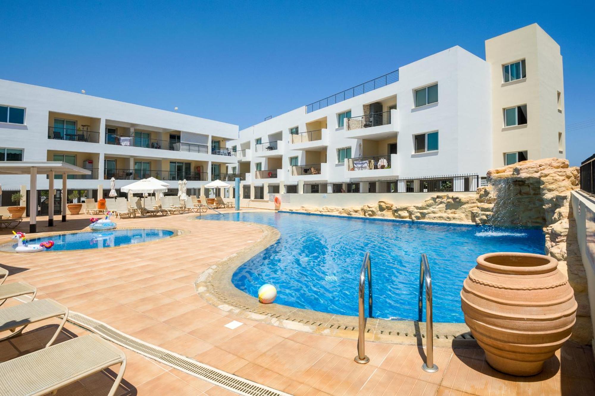 פאראלימני Seabreeze Apartment 200M Away From The Sea מראה חיצוני תמונה